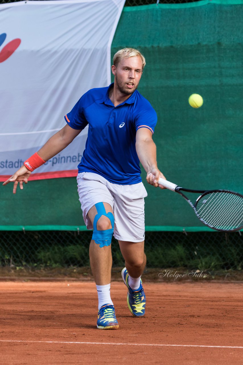 Bild 701 - Stadtwerke Pinneberg Cup Samstag